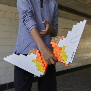 NEW NERF Nerf Minecraft Sabrewing Motorized Blaster Bow Dart Gun Unleash 8 darts